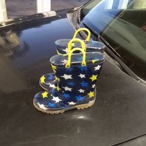 Outee rain boots size 1 preowned